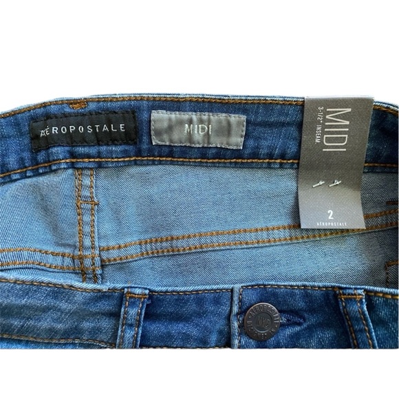 Aeropostale Seriously Stretchy High Waisted Ripped Cuffed Hems Midi Denim Short - Picture 3 of 5